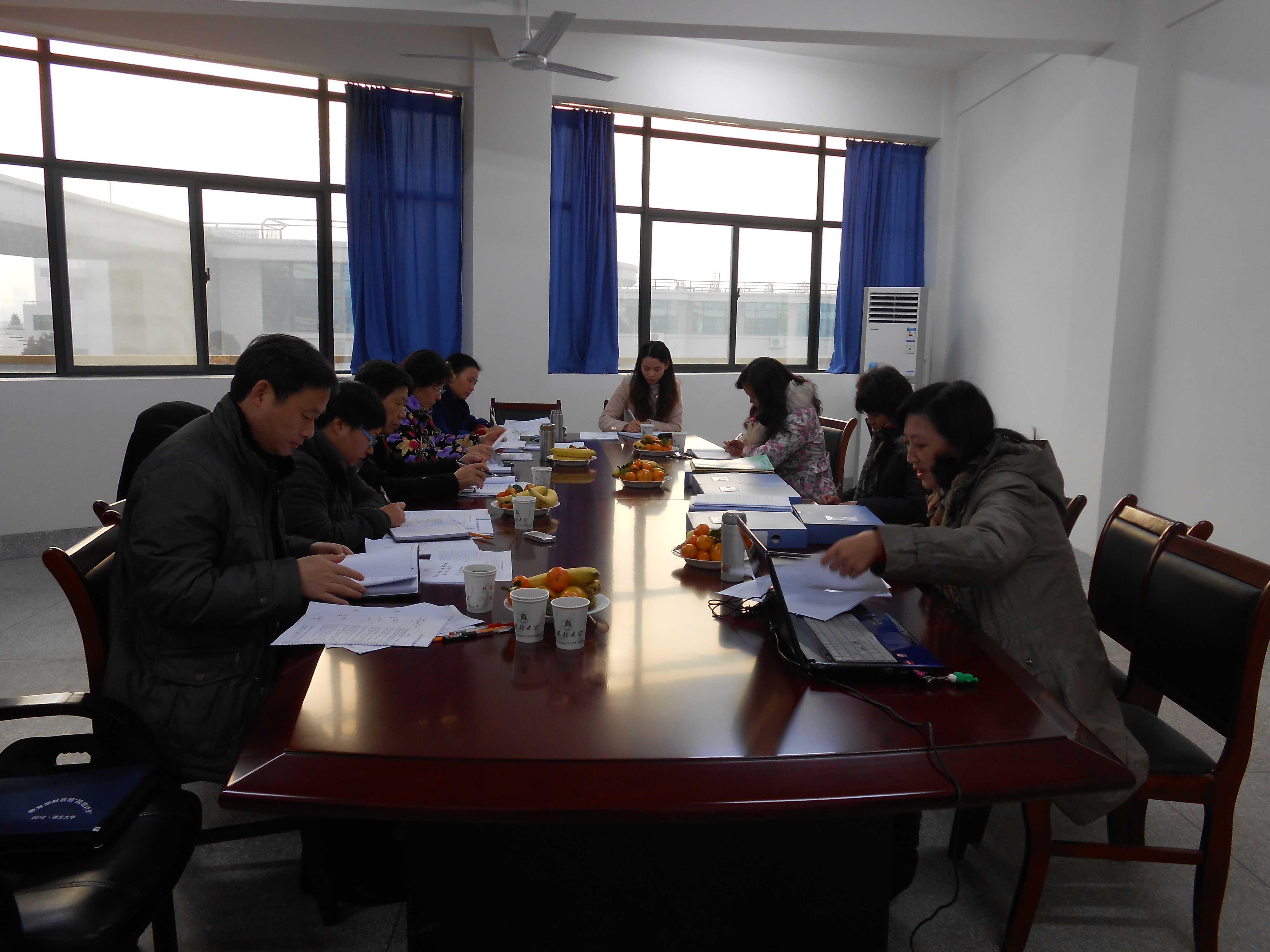 副处长明庆华教授,大英课部负责人王志茹教授,通识教育学院高天琼书记